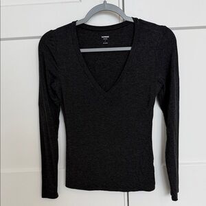 Express Women's Charcoal Long Sleeve V-Neck Top
